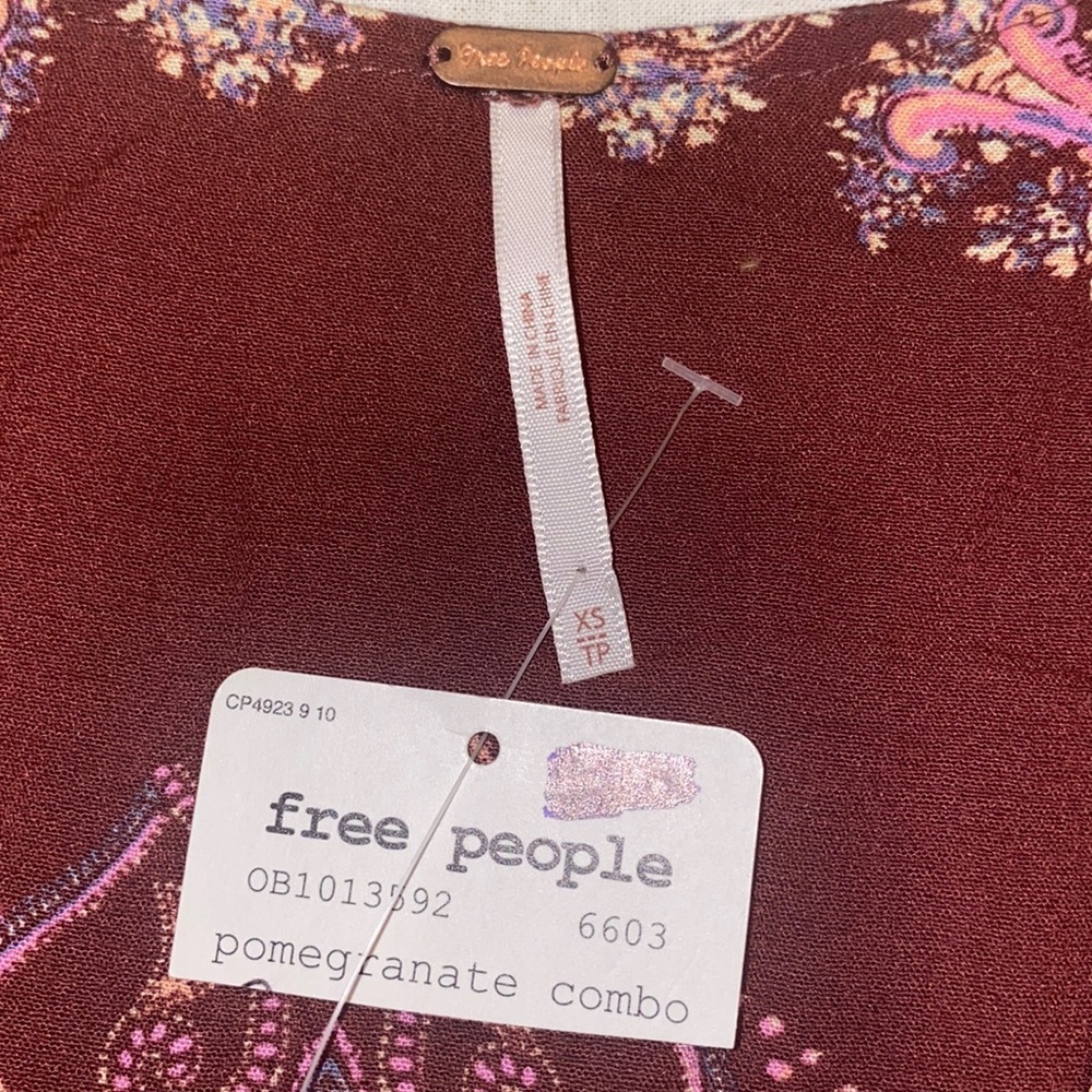 Free People Girl Talk Printed Tunic Top - Pomegranate Combo - Picture 7 of 15
